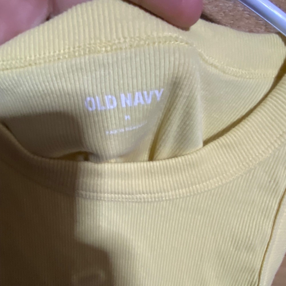 Tank top - Picture 2 of 2